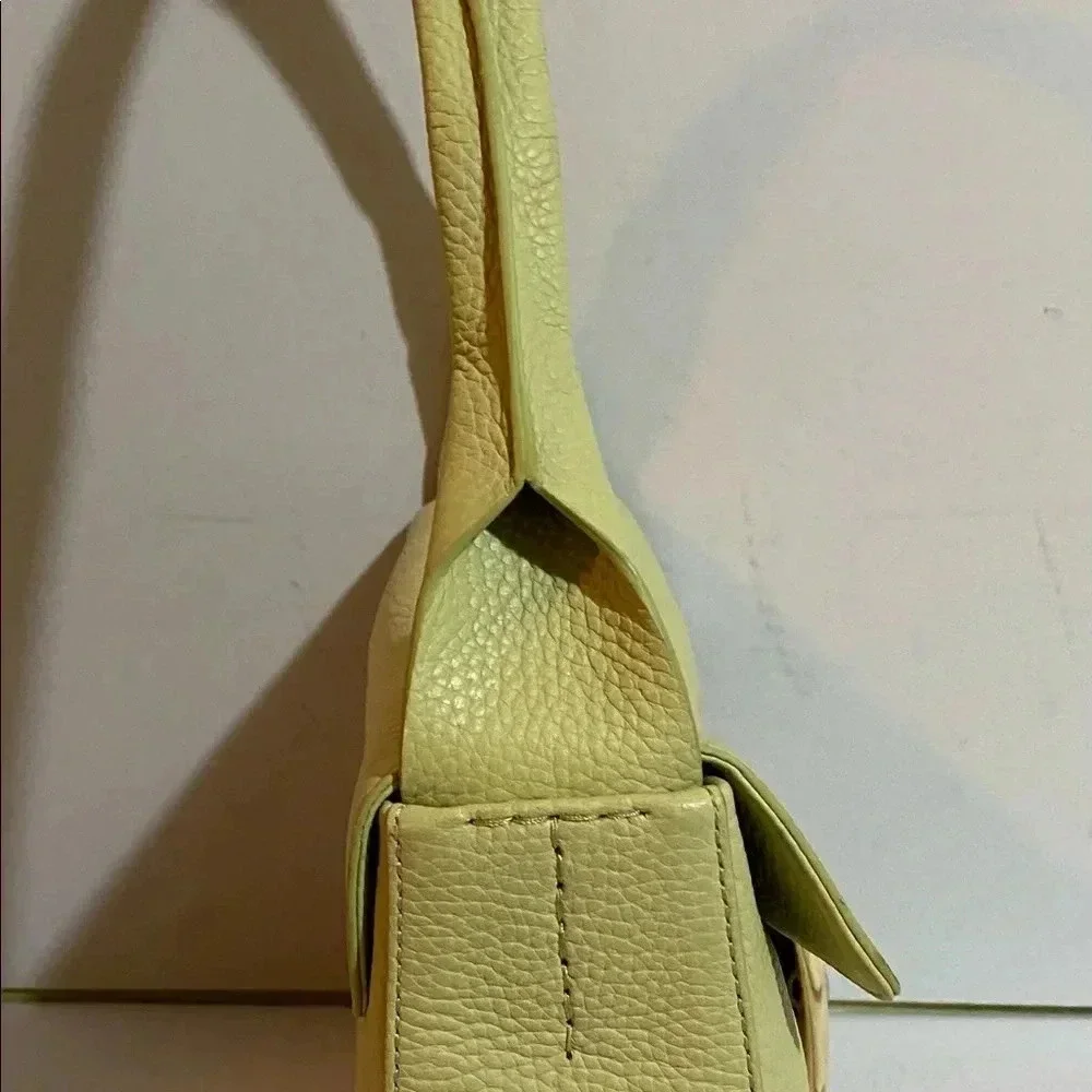 Adrienne Vittadini green leather shoulder handbag